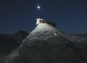 Reuben Wu: Lichtinseln in Nachtaufnahmen dank Multikopter-System