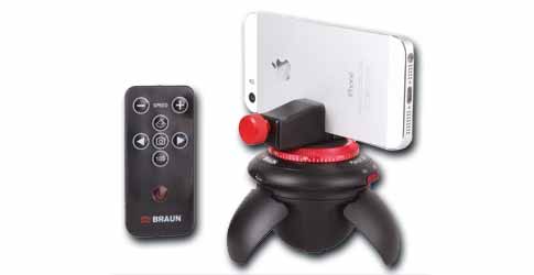 Der Braun Panolit 360 trägt Smartphones oder kompakte (System-)Kameras. Eine Fernsteuerung wird mitgeliefert.