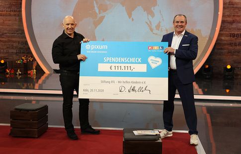 Daniel Attallah, Gründer & CEO von Pixum (links) und Wolfram Kons von RTL (rechts). | Foto: © MG RTL D/Frank W. Hempel 