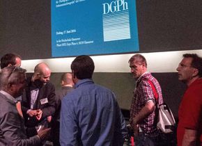 Die veränderten Tätigkeitsfelder der professionellen Fotografie stehen im Mittelpunkt des „future talks“-Symposiums der DGPh.