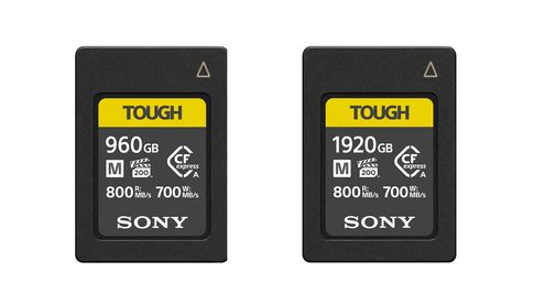 Sony CEA-M960T (links) und CEA-M1920T (rechts)