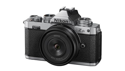 Das neue Nikkor Z 26 mm f/2,8 an der Nikon Z fc