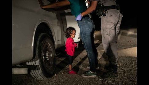 Das Bild „Crying Girl on the Border“ von John Moore gewann die Auszeichnung World Press Photo of the Year 2019