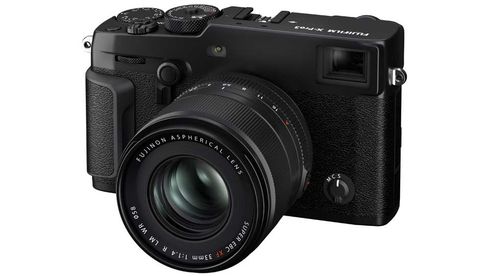 Das Objektiv wurde für Kameras wie die X-Pro3, X-T4, X-T30 II oder X-H1 entwickelt.
