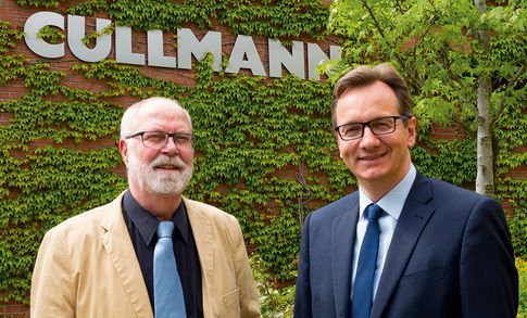 Wolfgang Cullmann (links) übergibt 48 Jahre nach Gründung seines Unternehmens die Geschäftsführung an Günter Kriener