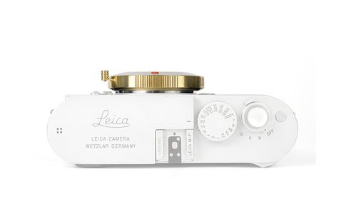 Das 7Artisans 35mm f/5,6 WEN Pancake ist extrem flach an der Leica M-P
