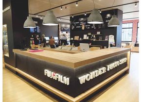 Der Wonder Photo Shop beinhaltet unter anderem ein Ladenbau-Konzept.