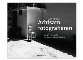 Sven Barnow: Achtsam fotografieren. dpunkt 2022, ISBN 978 3 86490 894 1.