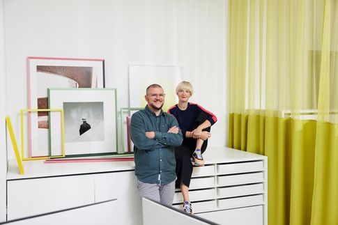 Die beiden Designer Marcel Besau und Eva Marguerre