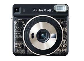 instax SQUARE SQ6 in Taylor Swift Edition