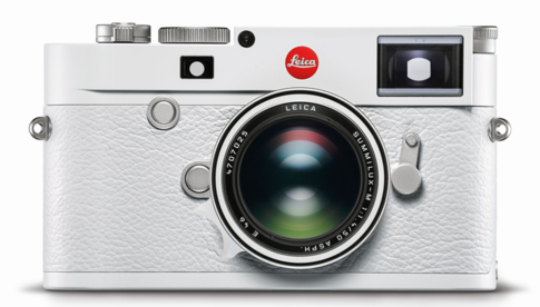 Die Frontansicht der Leica M10-P „White“ 