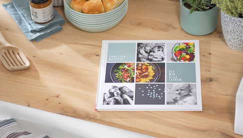 Die CEWE-Gestaltungs-Software für die Fotobücher umfasst viele Layoutvorlagen, die sich für Kochbücher eignen. 
