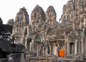 Die Tempelanlage Angkor Wat in Kambodscha besteht aus Hunderten von Tempeln hinduistischer und buddhistischer Gottheiten und zählt zu den größten architektonischen Meisterwerken Asiens. © Elephant Doc