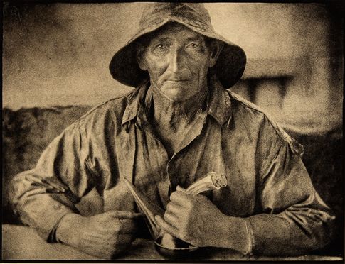 José Ortiz Echagüe, Pescador vasco, ca. 1932 © VG Bild-Kunst, Bonn 2022