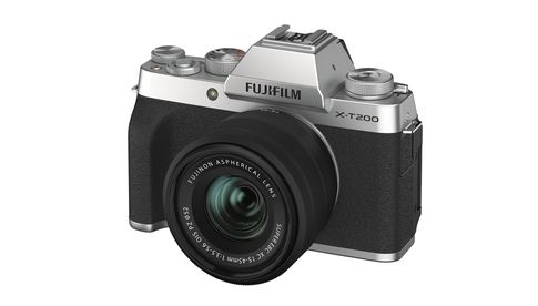 Fujifilm X-T200 mit dem Kitobjektiv Fujinon XC15-45mm F3.5-5.6 OIS PZ