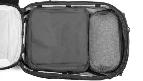 Mit verschiedenen Packeinheiten lässt sich das Innere des Rucksacks individuell nutzen.