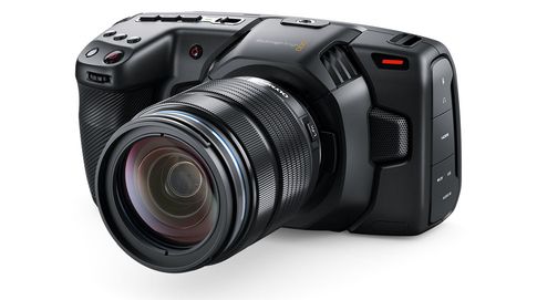 Nach dem Firmware-Update auf Version 6.2 zeichne die Blackmagic Design Pocket Cinema Camera 4K auch Blackmagic-RAW auf.