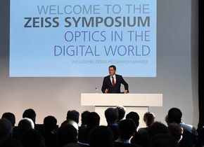 Beim ersten Zeiss Symposium im Juni 2016 standen die Einflüsse der Digitaltechnik auf Optik und Photonik im Vordergrund