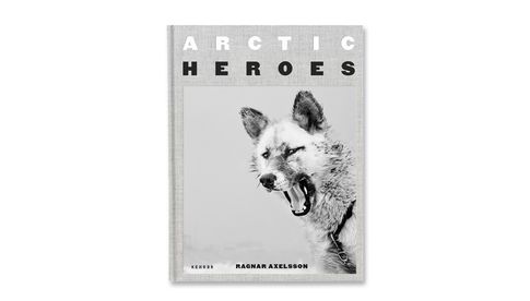 Ragnar Axelsson: Arctic Heroes. Kehrer Verlag, 2020. ISBN 978 3 96900 007 6.