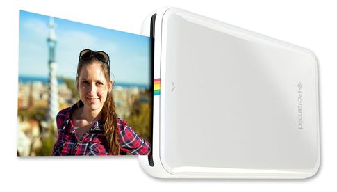 Per Bluetooth werden die Fotos eines Smartphones mit dem Polaroid ZIP zu echten Bildern.