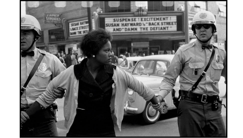 Bruce Davidson - USA. Alabama. Birmingham. 1963. Arrest of a demonstrator. „Damn the Defiant!“