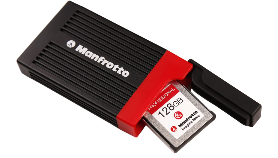 Manfrotto CFexpress-Kartenlesegerät mit USB-C-Anschluss.