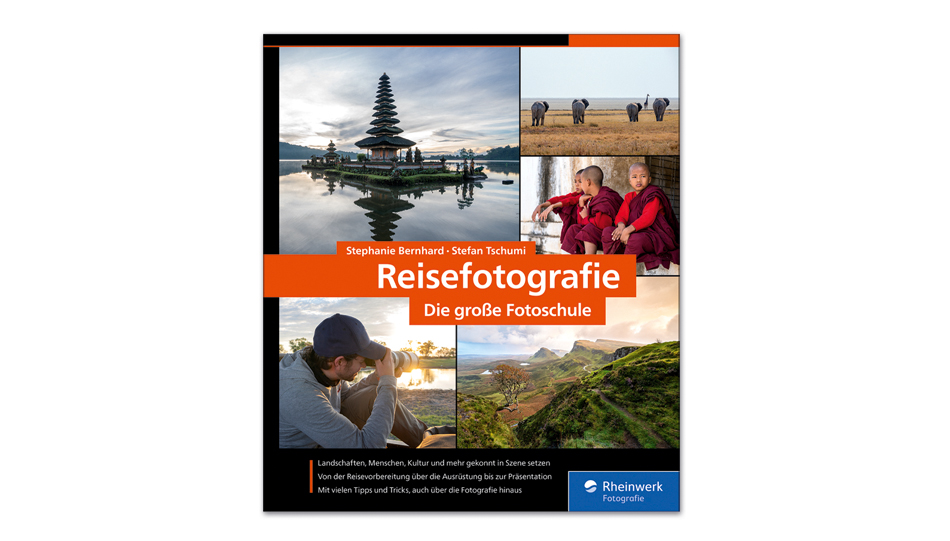 Stephanie Bernhard, Stefan Tschumi: Reisefotografie. Rheinwerk 2021, ISBN 978 3 8362 7513 2.