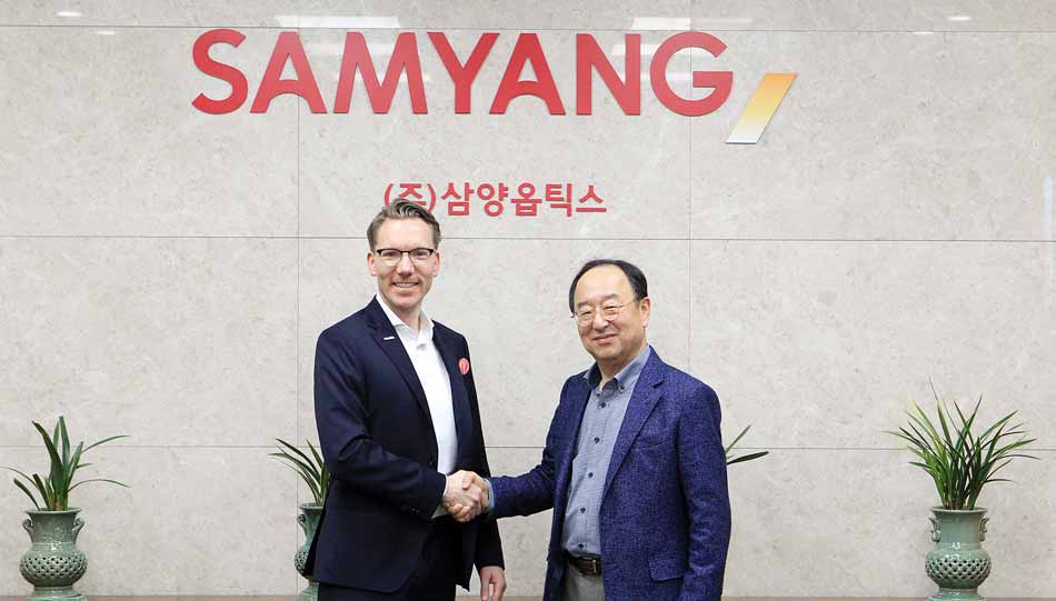 Niclas Walser, Geschäftsführer der Walser GmbH & Co.KG, beim Besuch der Samyang-Zentrale in Südkorea.